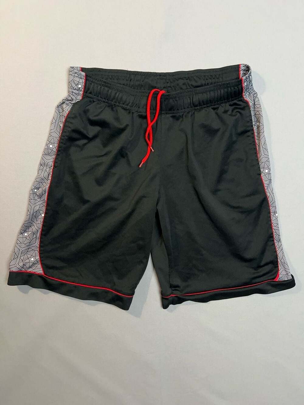 NBA U Black Basketball Shorts Large Geometric Sides Red Drawstring